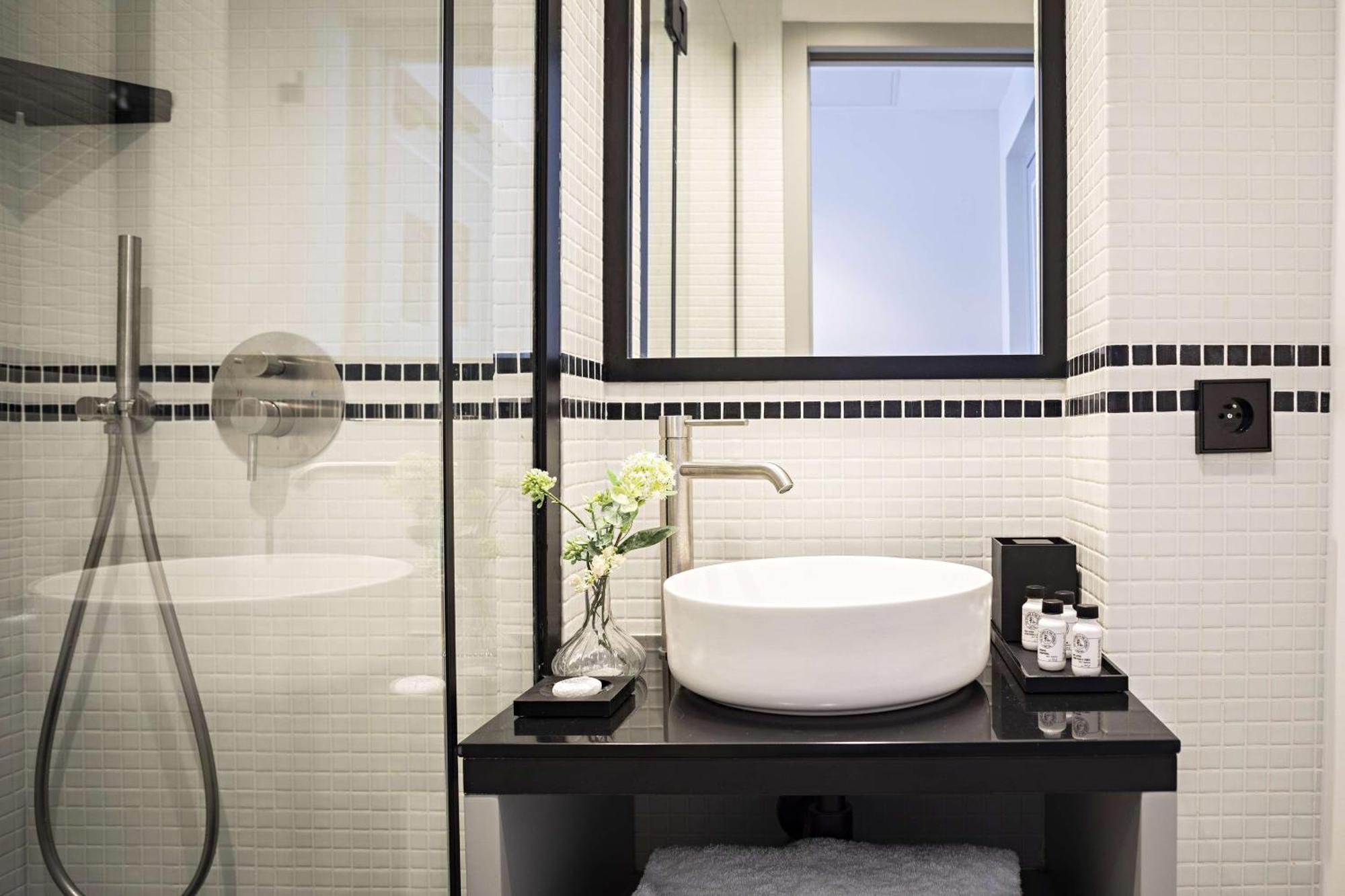 Best Western Premier The Blake Paris Gare Saint Lazare Exterior photo
